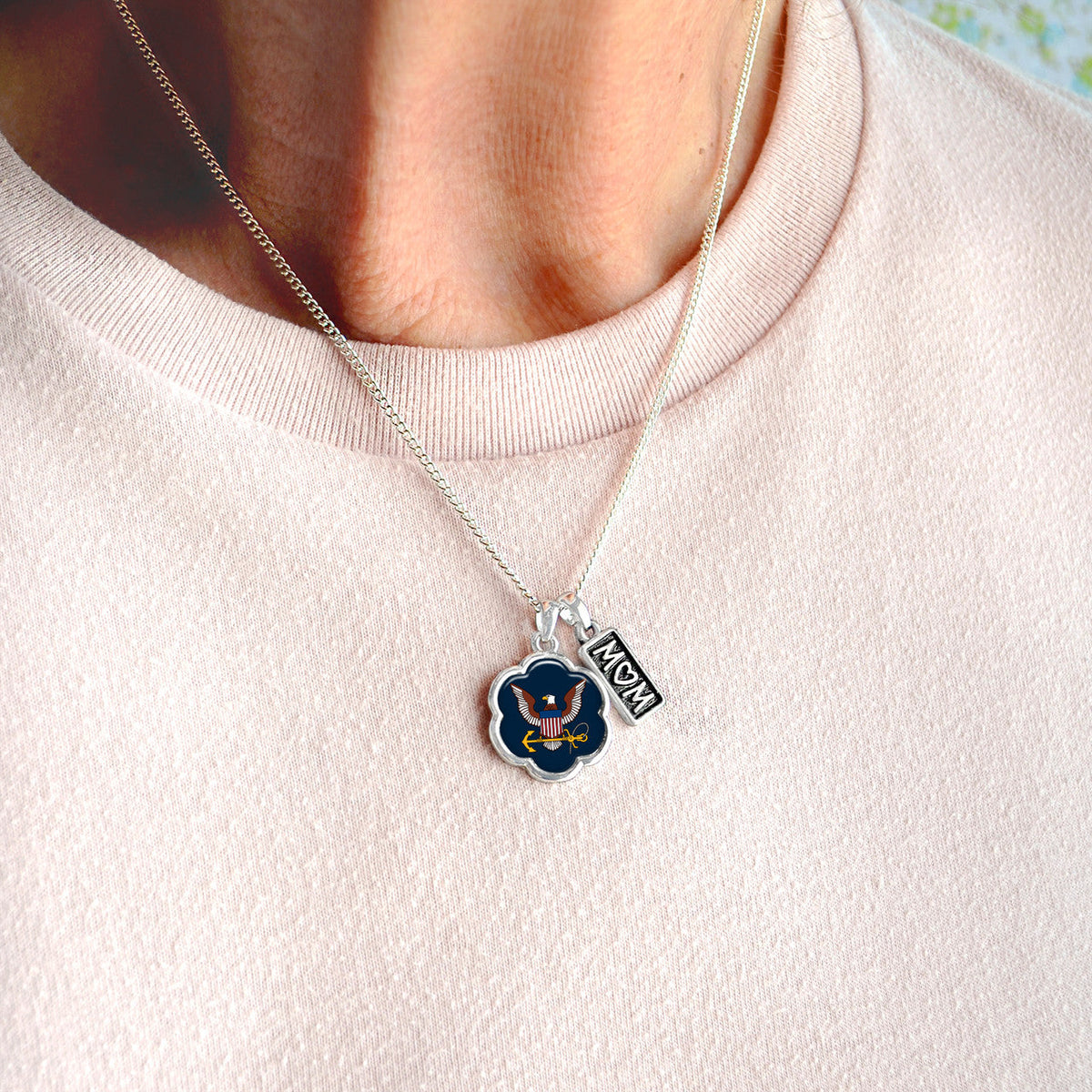 米軍実物 SWEETHEART JEWELRY USNチャーム 米軍実物 SWEETHEART JEWELRY USNチャーム - メルカリ